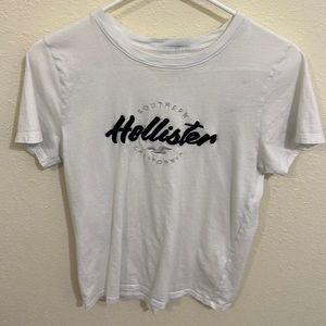 While Hollister Tshirt